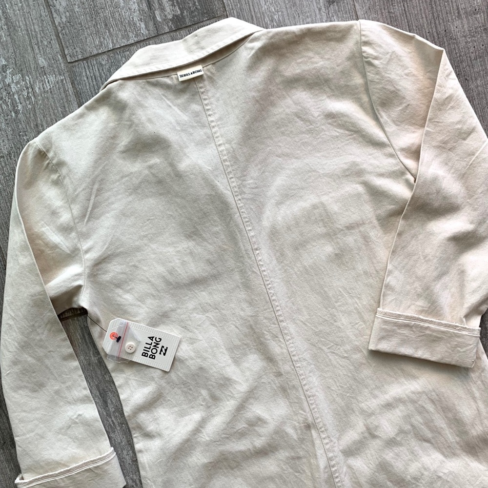 ๐ฅ๐ฅBILLABONG - (TAN) WORK AT IT JUMPSUIT๐ฅ๐ฅ - Picture 5 of 9